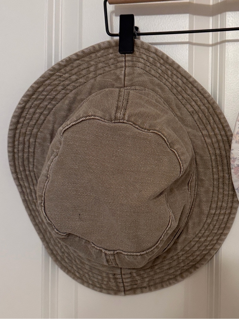 American Eagle Outfitters Bucket Hat - Taupe